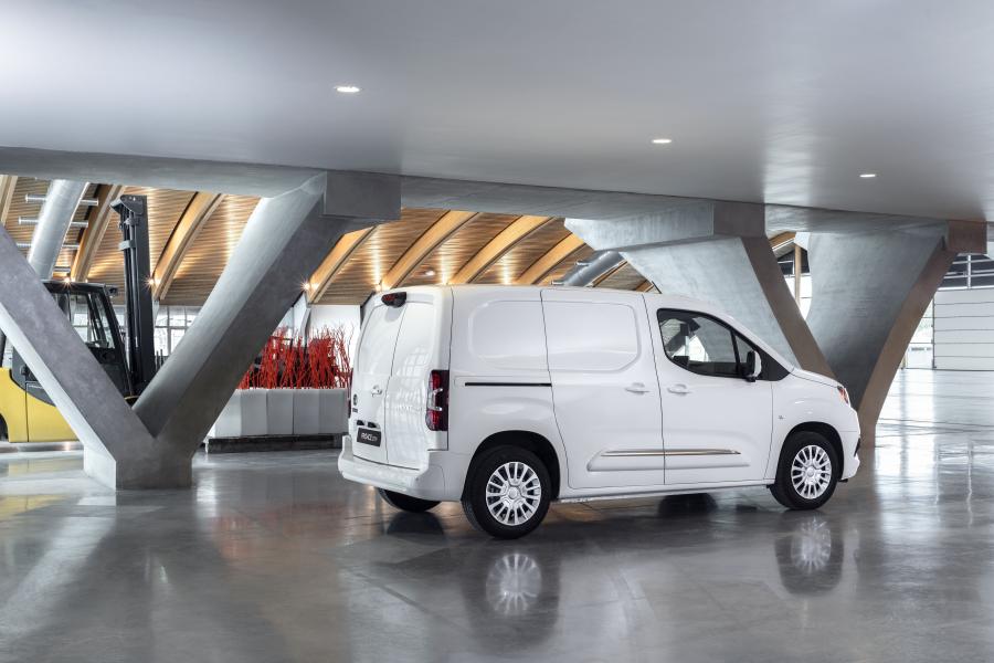  Toyota ProAce City Van 2019 года  (EU) (фото 10 из 53)